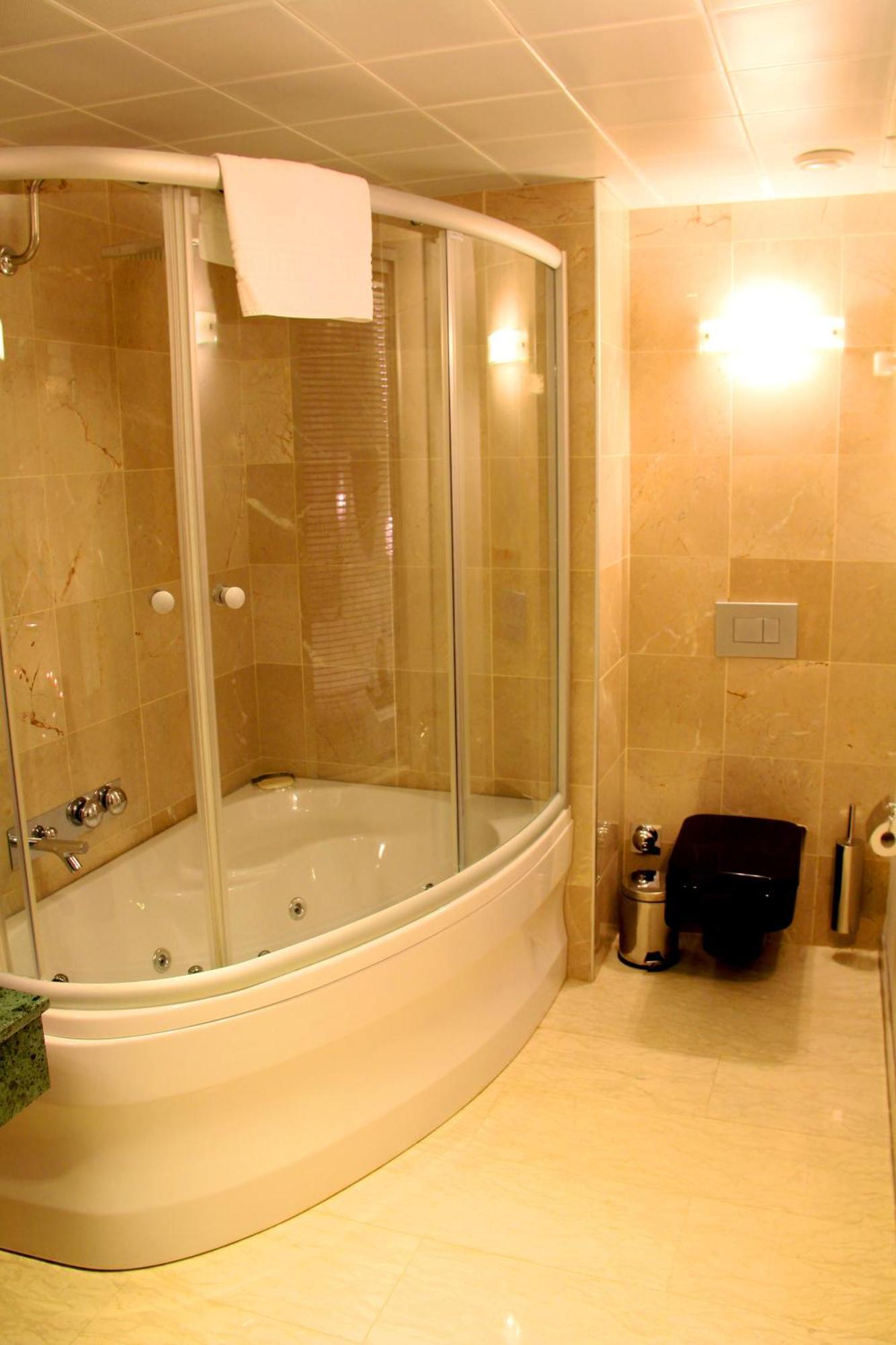 Adanava Hotel Стая снимка