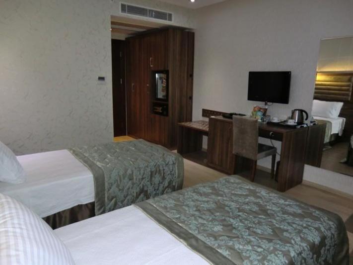Adanava Hotel Екстериор снимка