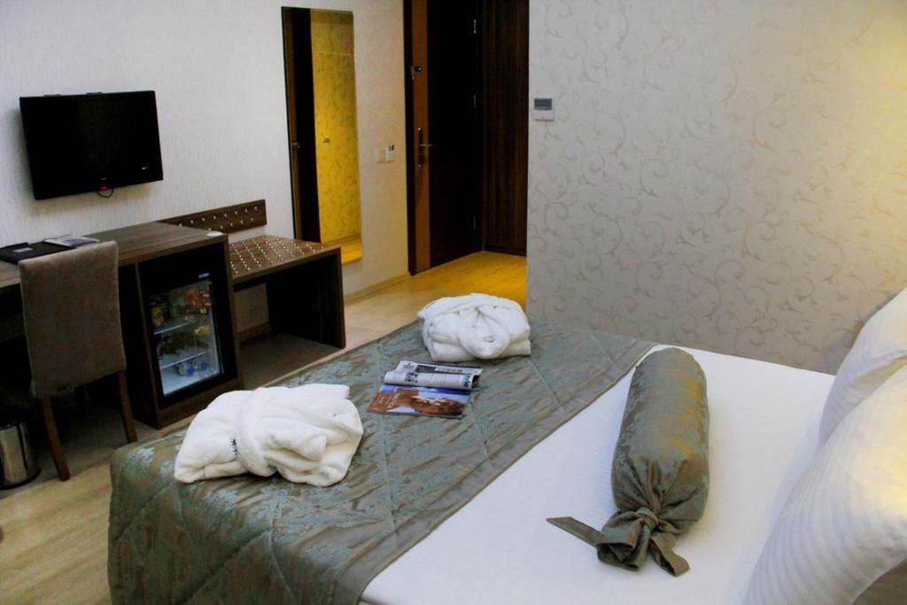 Adanava Hotel Екстериор снимка