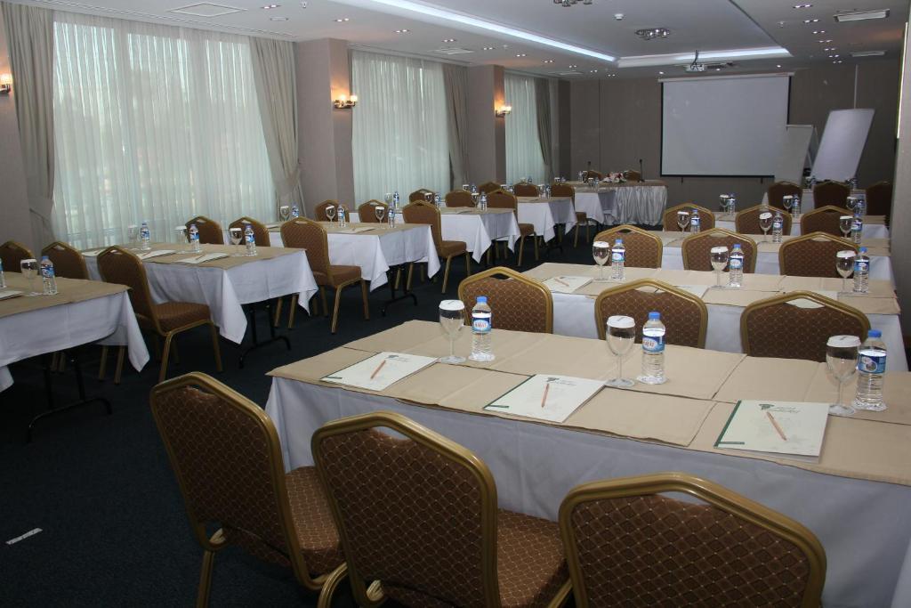 Adanava Hotel Екстериор снимка